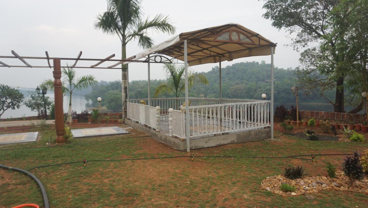 Sona Villa, The Lake Chalet Kudal  Exterior photo