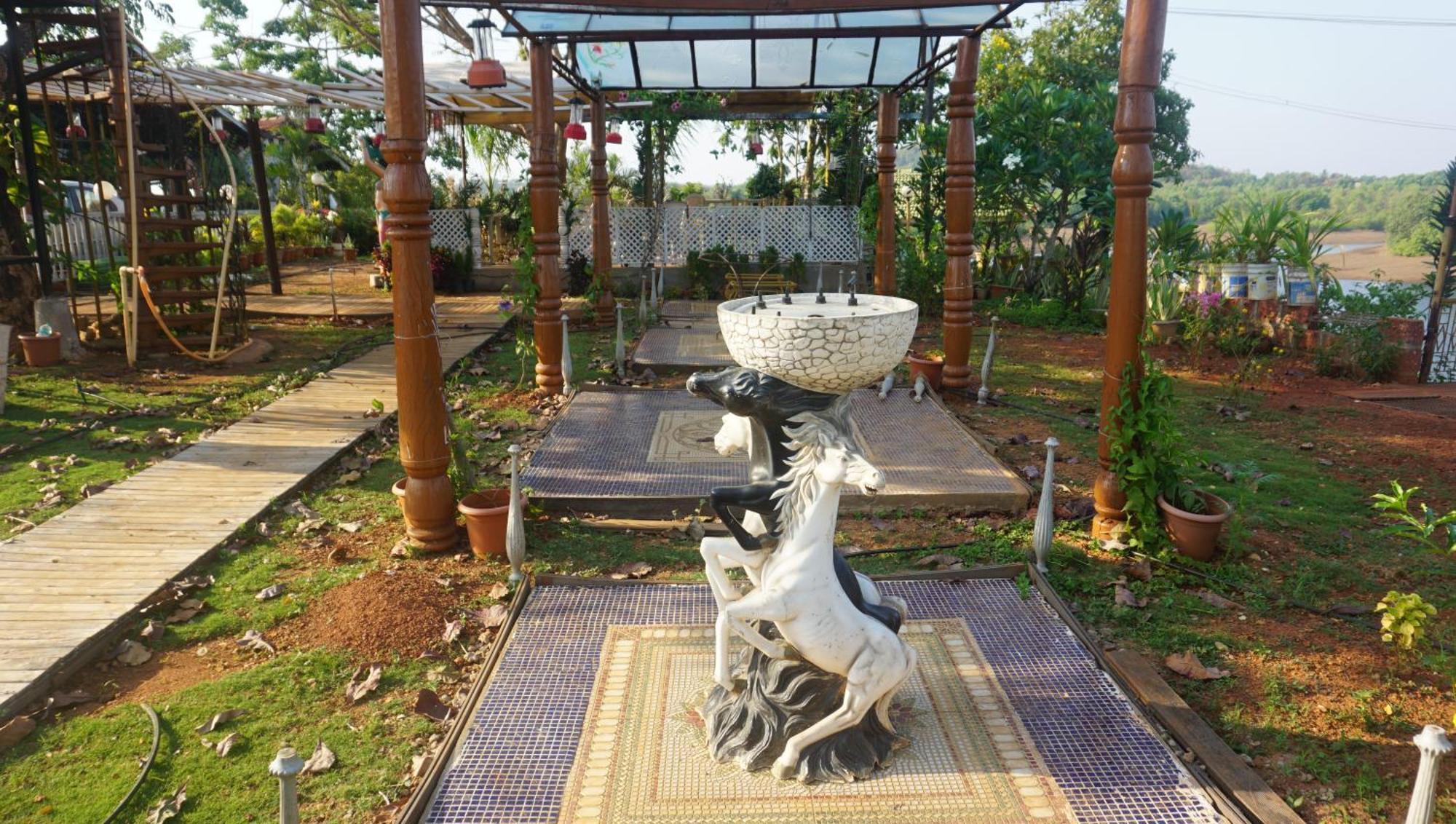 Sona Villa, The Lake Chalet Kudal  Exterior photo