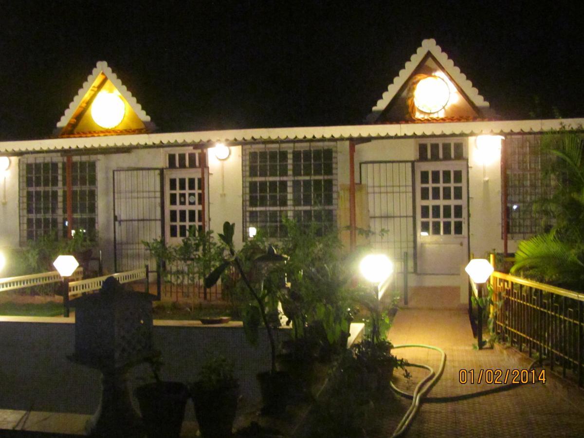 Sona Villa, The Lake Chalet Kudal  Exterior photo